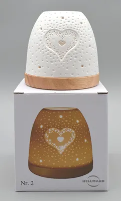 Produktbild von Teelichtleuchte Mini Iglu auf Holzsockel Herz ca. 10,0x9,0cm (H/B)
