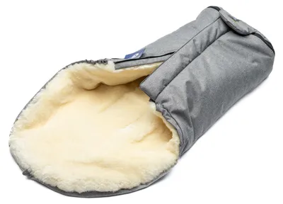 Produktbild von Lammfell Fußsack ESKIMO für Kinderwagen und Buggy Grau Vollfell
