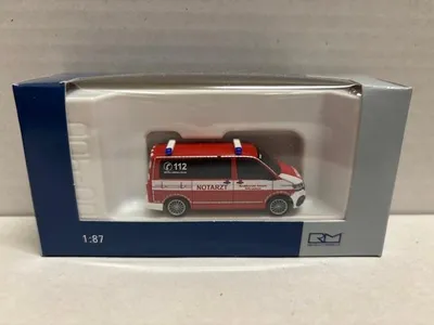 Produktbild von Rietze VW T6.1 Notarzt Berufsfeuerwehr Schwerin 53963