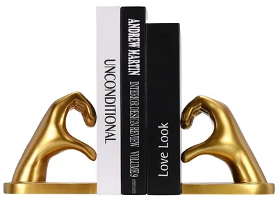 Image de Supports de livres décoratifs en forme de cœur, fabriqués en résine