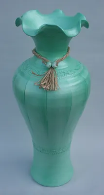 Produktbild von BODENVASE "KLASSIK I" - Größe: ca.70 CM Pastellgrün