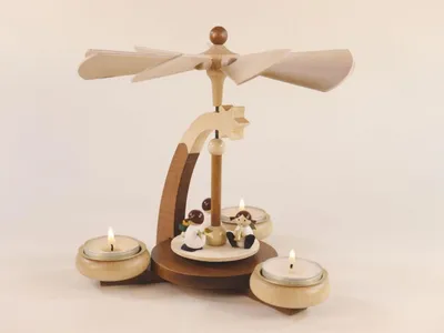 Produktbild von 1-stöckige Pyramide naturfarben mit weißen Engeln (19cm) von Ullrich Kunsthandwerk