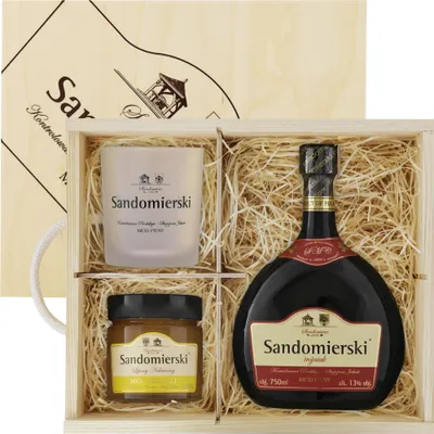 Produktbild von Sandomierski Met Trójniak-Drittel Geschenkset in Holzbox mit Becher und Lindenhonig | Honigwein 750ml | 13% Alkohol Metwein | Polnische Produktion