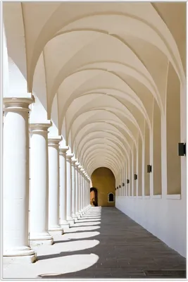 Produktbild von Wallario Wandbild Gewölbegang, Größe: 61 x 91,50 cm, Poster mit weißem Aluminiumrahmen