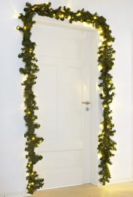 Produktbild von Girlande Weihnachtsgirlande mit Tannenzweigen und LED-Beleuchtung – Für den Innenbereich – 5 Meter