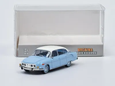 Produktbild von Brekina PKW Tatra 603-2 in hellblau 27327