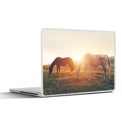 Produktbild von MuchoWow® Laptop Aufkleber Sticker Cover Pferde - Sonne - Tiere 31x22.5 cm - Laptop-Deko