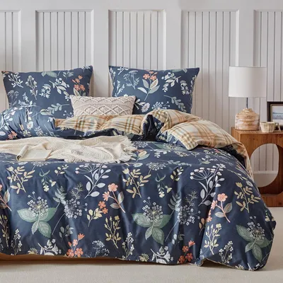 Productafbeelding van Bloemenprint beddengoedset van microvezel, 260 x 240 cm, met 2 kussenslopen