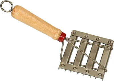 Produktbild von KOTARBAU® Metallstriegel 110 x 100 mm Pferdestriegel Fellentferner Fellkratzer für Zuchttiere Pferde Rinder