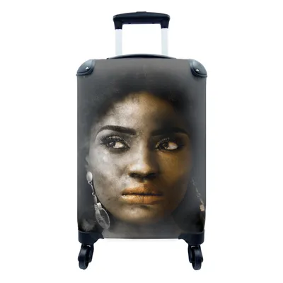 Produktbild von MuchoWow® Koffer Handgepäck Trolley Rollkoffer Kleine Reisekoffer mit 4 Rollen - Frau - Ohrringe - Farbe - Cabin Size < 55x40x23 cm & 55x40x20 cm - Fotokoffer - Kabinenkoffer - Boardgepäck - Reise-Box - Reisekoffer - Reisegepäck - Koffer mit Bild - Trolley für Kinder