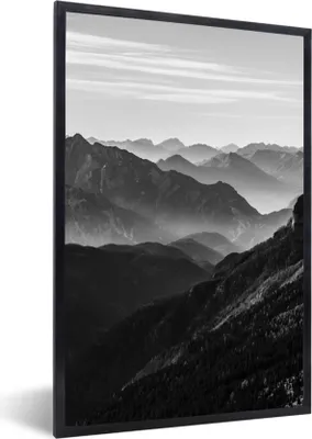 Produktbild von MuchoWow® Gerahmtes Poster Berge - Natur - Nebel 20x30 cm - Poster mit Schwarzem Bilderrahmen Wandposter Rahmen Foto Bilder - Drucken - Bilder Poster im Rahmen