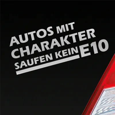 Produktbild von Auto Aufkleber Autos mit Charakter saufen kein E10 18x7 cm Silber Sticker Heckscheibenaufkleber