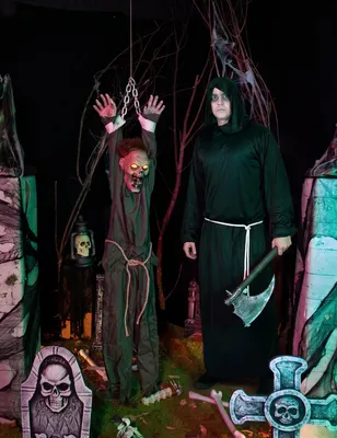 Obrázek produktu pro Závěsná animatronická dekorace zombie 1,4 m černá -