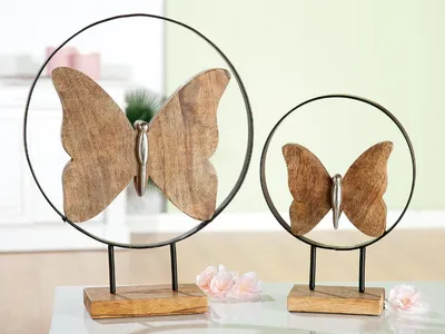 Obrázek produktu pro Gilde kruh "Motýl" Motýl z mangového dřeva, práškově lakovaný kov V= 11 cm Š= 32 cm H= 40 cm 20276