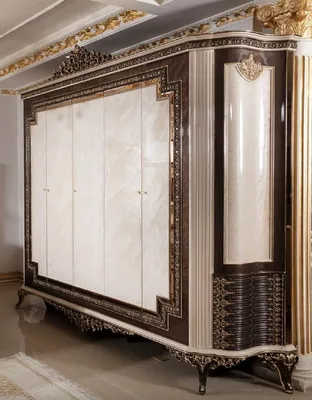 Immagine prodotto di Casa Padrino armadio barocco per camera da letto crema / marrone scuro / oro 293 cm