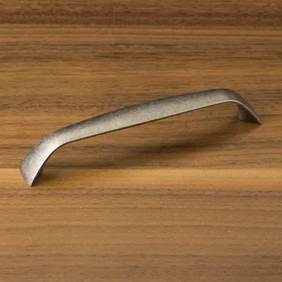 Produktbild von SOTECH Möbelgriff JOEN Schrankgriff – Bohrabstand 128 mm, Altsilber-Optik