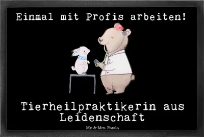 Produktbild von Mr. & Mrs. Panda Türmatte Tierheilpraktikerin Leidenschaft 40 x 60 cm - Schwarz - Geschenk, hausmatte, Gummi-Fußmatte, Schmutzmatte, Gummimatte, Fussmatte, fußmatte