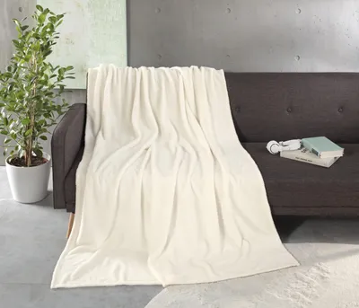 Produktbild von Gözze Kuscheldecke Cali wollweiß 150x200 cm