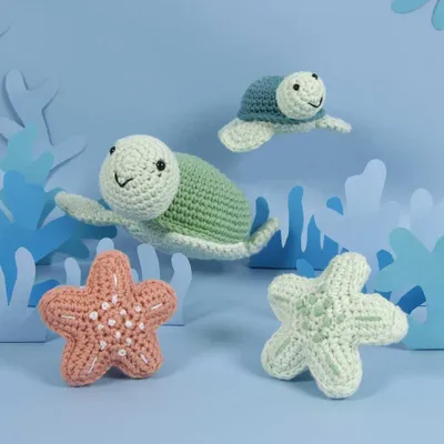 Produktbild von DMC Häkelset "Meeresschildkröte" für Amigurumi, 13,2 x 13,2 cm