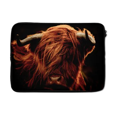 Produktbild von MuchoWow® Laptop Hülle 14 ZollSchottischer Highlander - Kuh - Hörner - Porträt - Tiere Laptoptasche - Laptoptasche - Stoßsicher - Schutzhaube