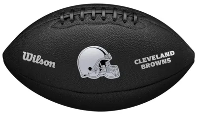Imagen del producto de Pelota metálica para el equipo de la NFL Wilson, edición especial Cleveland Browns, modelo WF4015808XB. Balón de fútbol americano, unisex, color , tamaño 9