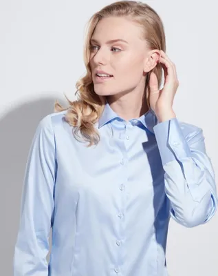 Produktbild von Eterna Bluse Popeline Stretch Tailliert D708 5352, Gr. 42 blau