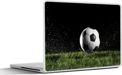 Produktbild von MuchoWow® Laptop Aufkleber Sticker Cover Fußball auf der Wiese 31x22.5 cm - Laptop-Deko