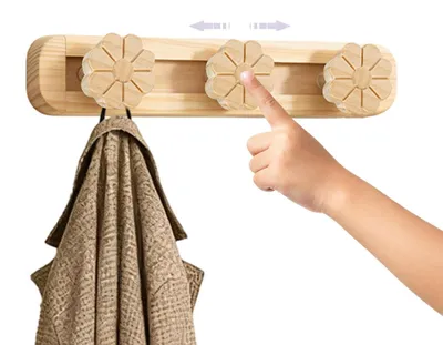 Obrázok produktu pre Drevený vešiak s 3 háčikmi na oblečenie