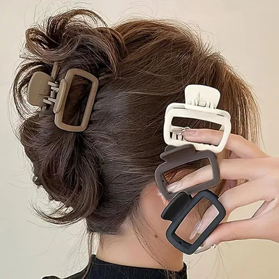 Image de lot de 4 pinces à cheveux carrées mates pour femmes