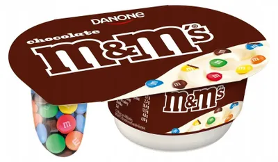 Zdjęcie produktu dla Danone Jogurt o smaku waniliowym z drażetkami M&M's 120g