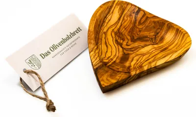 Produktbild von Schale in Herzform aus Olivenholz 15 cm
