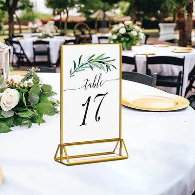 Image de Lot de 8 porte-cartes en acrylique transparent avec bordure dorée et support vertical, dotés d'une fixation double face pour le plateau de table, adaptés aux numéros de table lors de mariages, aux cartes de table de restaurant, aux photos et aux œuvres d'art