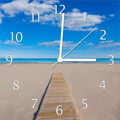 Produktbild von Wallario Design Wanduhr Auf dem Holzweg zum blauen Meer aus Echtglas, Größe 30 x 30 cm