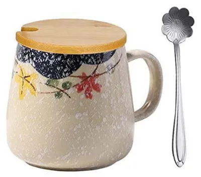 Zdjęcie produktu dla Ceramiczna filiżanka z pokrywką i łyżeczką, pojemność 400 ml, ręcznie malowana, styl podszklany, model B