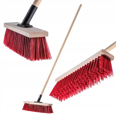 Produktbild von KADAX Straßenbesen mit langem Stiel aus Holz und Nylon, Kehrbesen mit Metallstielhalterung (40cm Rot)