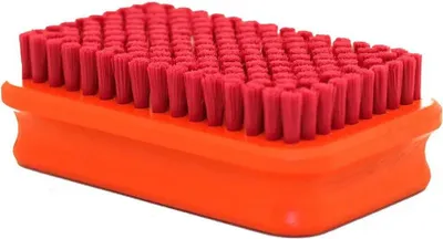 Produktbild von Swix Nylon Rechteckbürste T190b Rot  Rot One Size