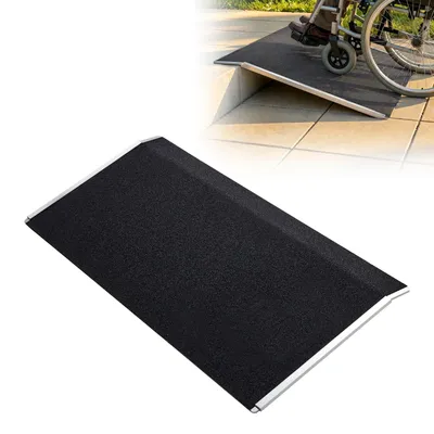 Zdjęcie produktu dla Rampa dla wózków inwalidzkich VEVOR, wymiary 810x390 mm, udźwig 181,4 kg, z antypoślizgową powierzchnią, wykonana z aluminium, przenośna rampa do wózków inwalidzkich, skuterów, progów drzwiowych, krawężników i schodów