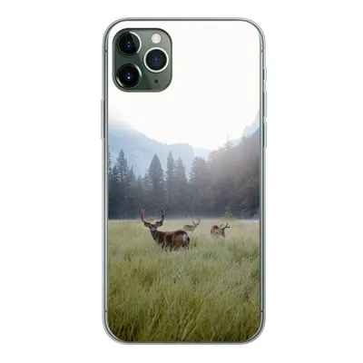 Produktbild von MuchoWow® Handyhülle Schutzhülle Hülle für iPhone 11 Pro Max Wald - Hirsche - Nebel Silikon Softcase Handy Hülle - Schutz