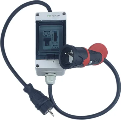 Produktbild von RoadEu - Schuko Adapter Komplett mit Zähler - Stecker 230V 16A auf Schuko Kupplung 230V - 3x2 5mm2 Kabel - Verlängerungskabel 1 Meter mit Stromzähler