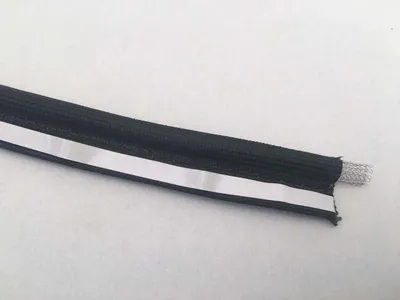 Produktbild von Selbstklebende schwarze Profildichtung 18x6 mm Dichtschnur für Kamine | 4 Meter