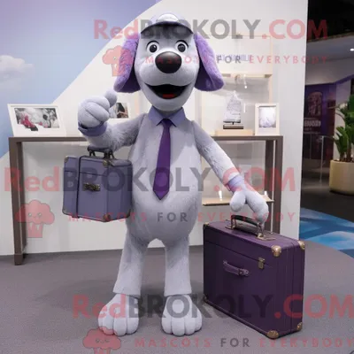 Productafbeelding van Lavendelhond REDBROKOLY mascottekostuum gekleed met een capribroek en aktetassen