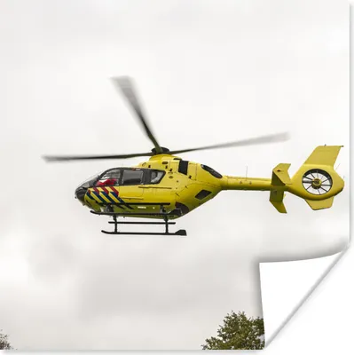 Produktbild von MuchoWow® Poster Gelber Trauma-Hubschrauber 30x30 cm - Wandposter - Printing