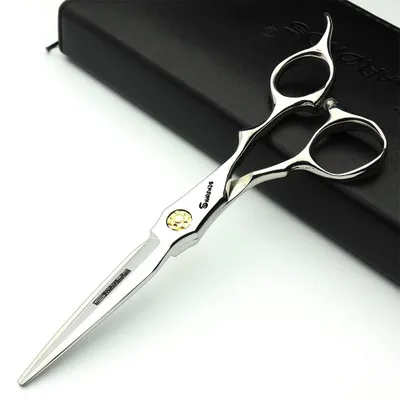 Imagen del producto de Juego profesional de tijeras para peluquería con diseño ergonómico