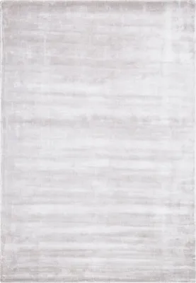 Obrázek produktu pro BELIANI koberec Světle šedý viskózový 160 x 230 cm s krátkým vlasem v moderním obývacím pokoji