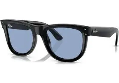 Productafbeelding van Ray-Ban Wayfarer Reverse zonnebril, model RB R0502S, kleur 667772