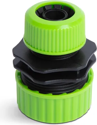 Produktbild von Schlauchkupplungsadapter für Gartenschläuche – 1/2 Zoll ↔ 3/4 Zoll (12,7 mm ↔ 19 mm) – Reduzierstück/Adapter – Gartenbewässerung – Kunststoff Grün/Schwarz – 1 Stück [11667]