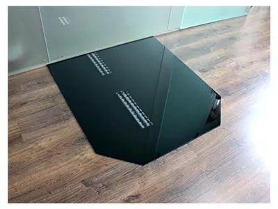 Produktbild von Sechseck 120x130cm Glas schwarz - Funkenschutzplatte Kaminbodenplatte Glasplatte f. Kaminofen (Schwarz SE120x130cm - mit Silikon-Dichtung)