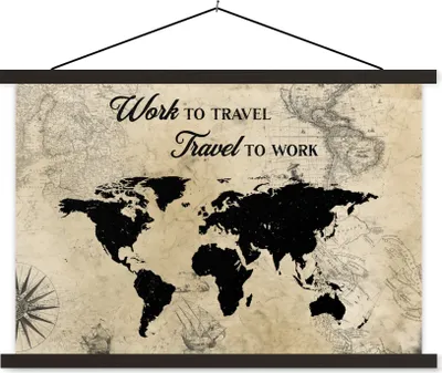 Produktbild von MuchoWow® Textilposter Karte - Reisen - Zitat - Retro 60x40 cm mit schwarzem Rahmen - Hölzernes