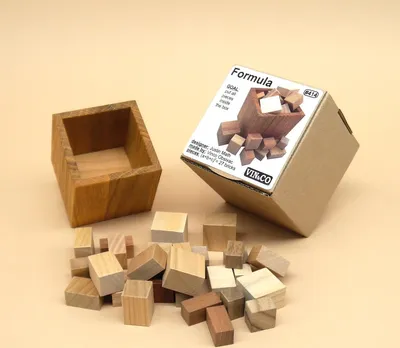Produktbild von FORMULA - interessantes Knobelspiel