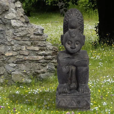 Produktbild von Asiatische Weibliche Steinfigur Neluw | 24 x 24 x 64 cm